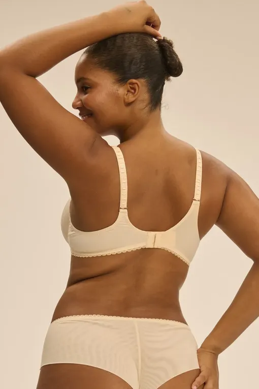 Бюстгальтеры Simone Perele 1F2320 754 Beige Chic