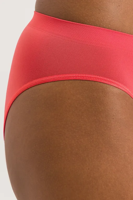 Трусы Hanro 071812 2339