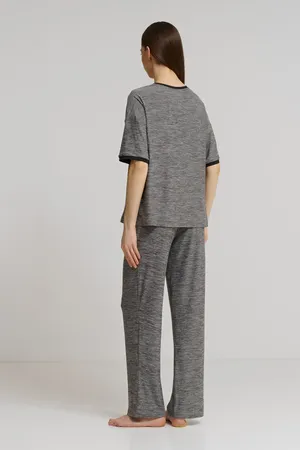 DKNY YI50039 002 Black Pt