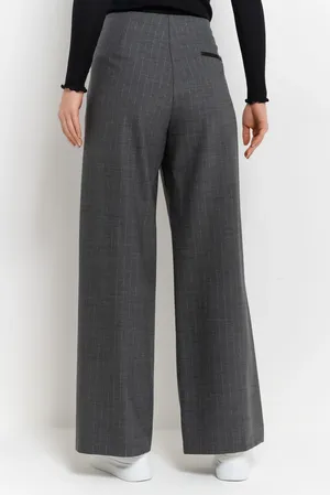 Sarah Pacini 232.13.021 06