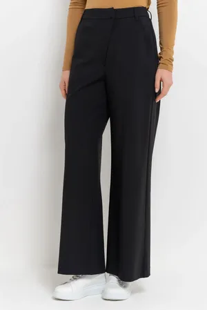 Sarah Pacini 232.13.024 02