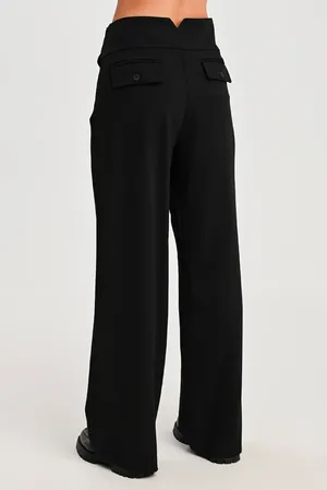 Sarah Pacini 232.13.025 02