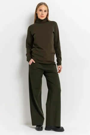 Sarah Pacini 232.31.033 52