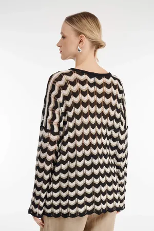 Sarah Pacini 251.11.079 02