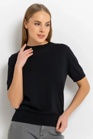 Sarah Pacini 232.11.004 02