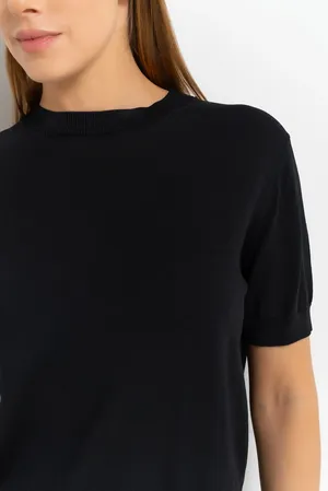 Sarah Pacini 232.11.004 02