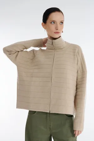 Sarah Pacini 242.11.102 25