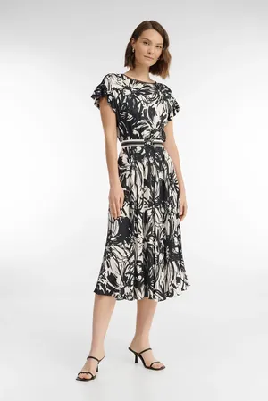 Caterina Leman SU7149-158 01/09