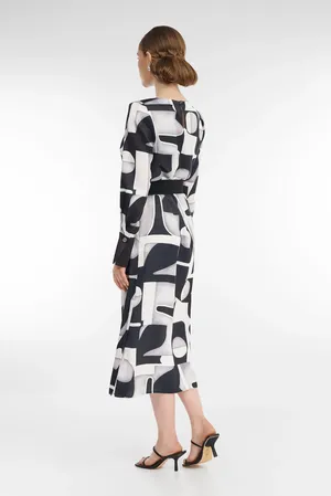 Caterina Leman SU7459-62 09/01