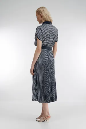 Caterina Leman SU8252-178 15/01