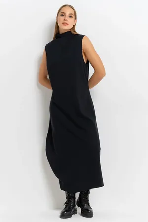 Sarah Pacini 232.13.036 02