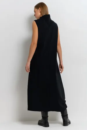 Sarah Pacini 232.13.036 02