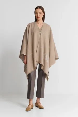 MM SALOON 251673102 001 SAND