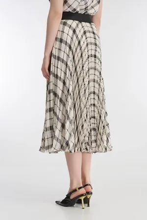 Caterina Leman SA8420-199 02/09