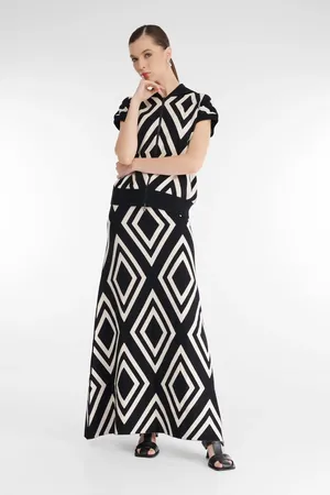 Sarah Pacini 251.11.024 05